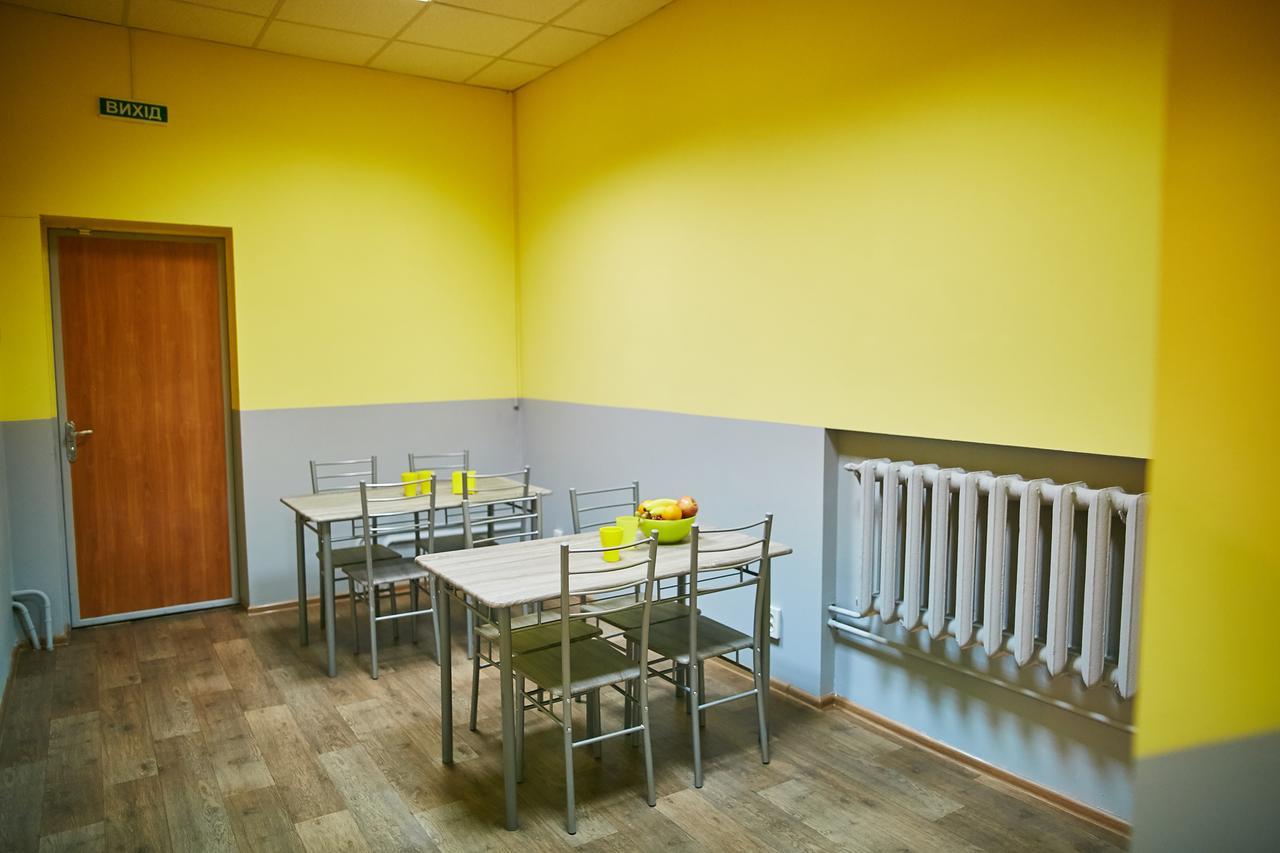 Hello Yellow Hostel Dnipro Exterior foto